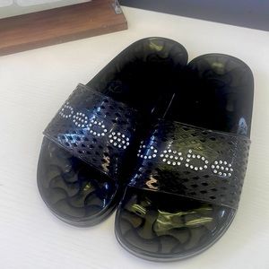 bebe slides size 7